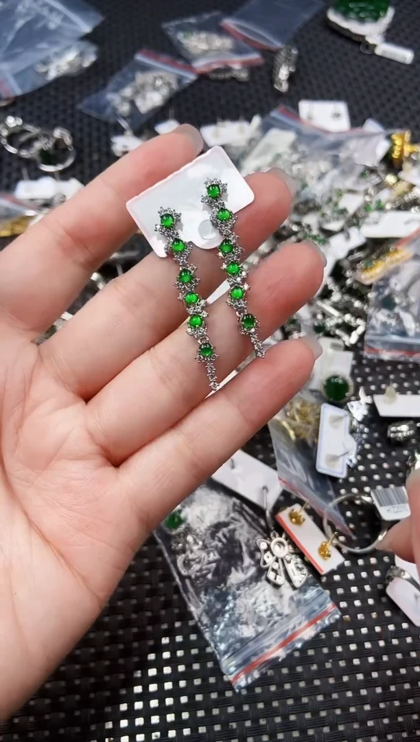 翡翠未镶嵌耳饰1111111111