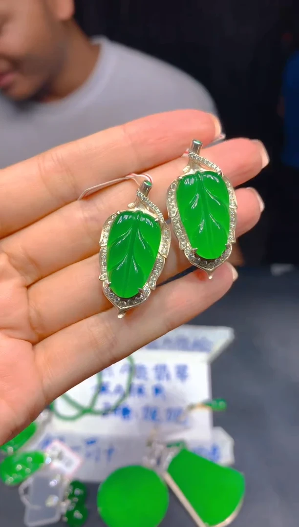 定制翡翠未镶嵌316多样性发货（发其一）