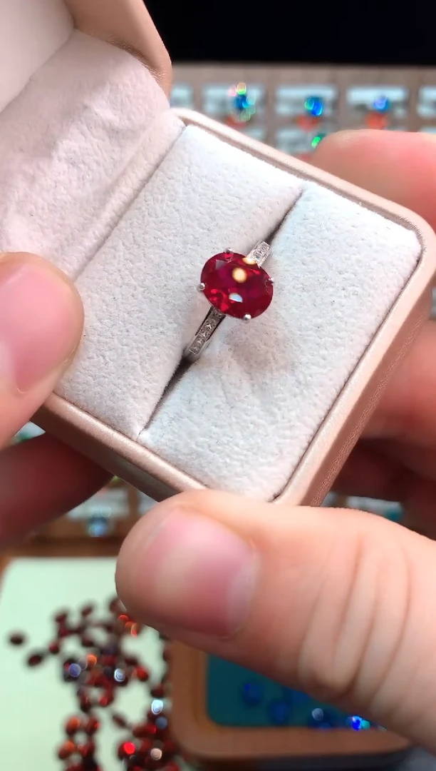 银S925镶嵌戒指红宝石......