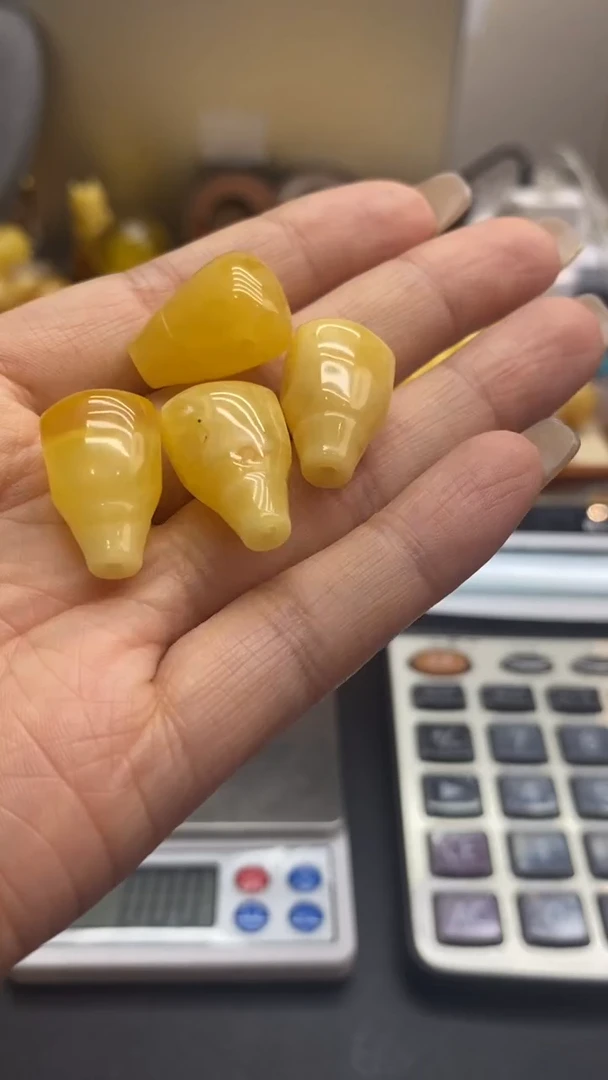 琥珀未镶嵌珠宝奇石1560多样性发其一默认有瑕