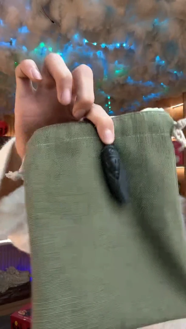 【闪购商品】蛇纹石玉颈饰未镶嵌多样性发其一