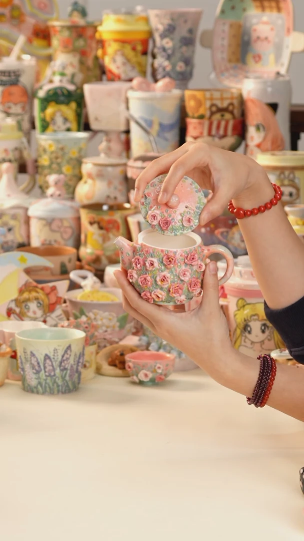 其他景德镇釉下彩手绘设计师款陶瓷