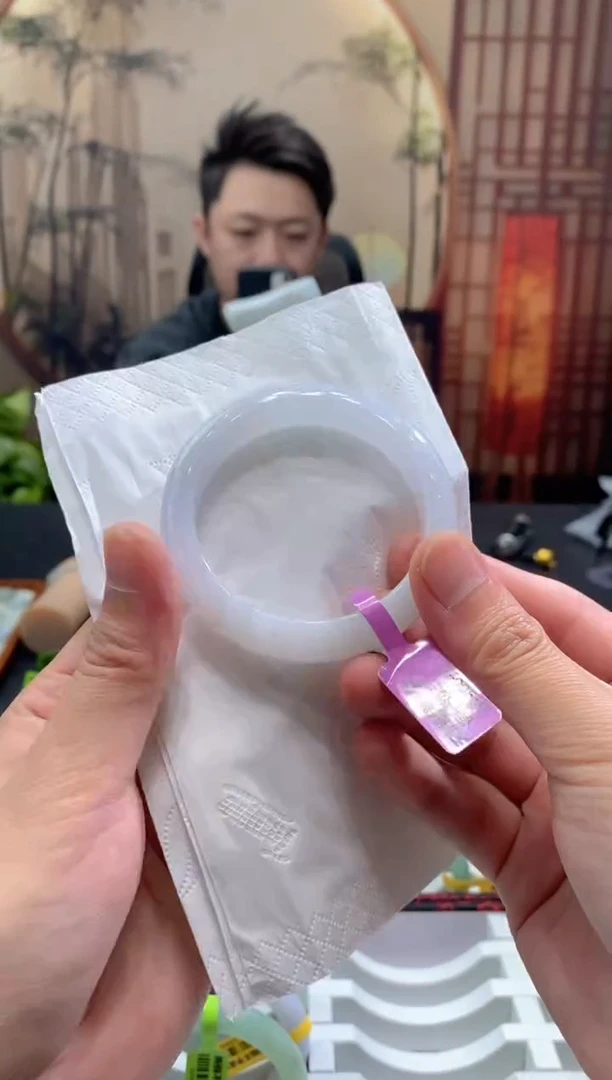 未镶嵌手镯翡翠000084852