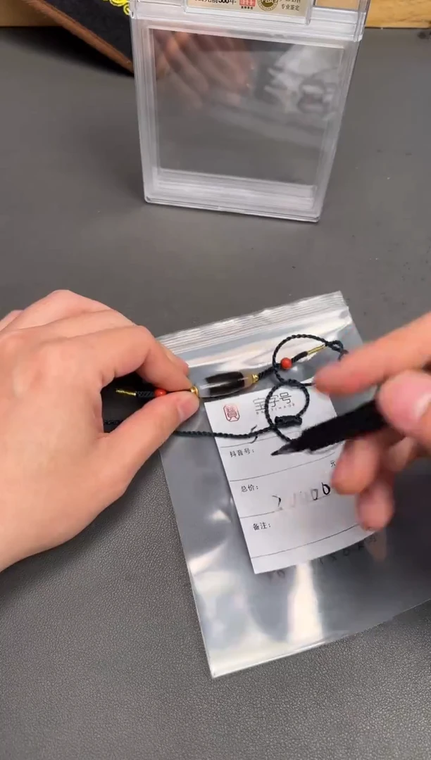 18K金镶嵌玛瑙/玉髓珠宝奇石家***事771377137713