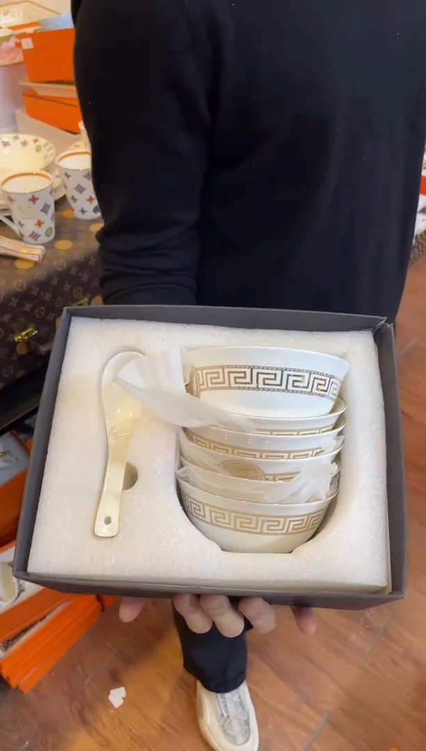 杯鸿辉家品牌瓷器，京东包邮！