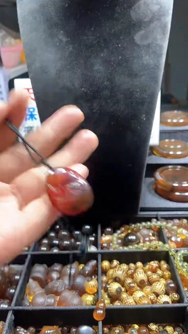 琥珀颈饰未镶嵌天然缅甸琥珀挂坠