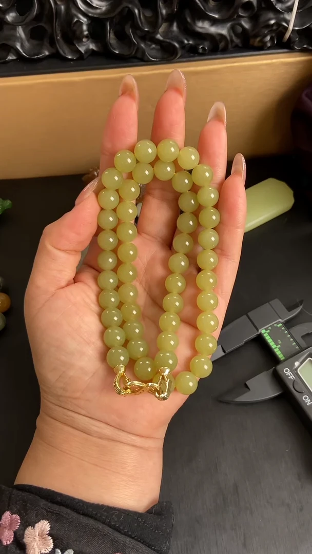 未镶嵌手链和田玉项链