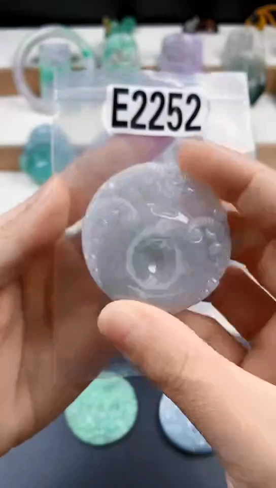 颈饰未镶嵌翡翠天然翡翠吊坠挂件