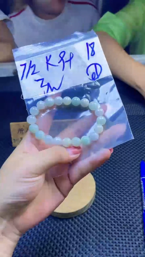 定制翡翠未镶嵌天然缅甸A货翡翠，多样性发货只发其一