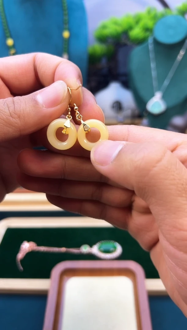 翡翠14K金镶嵌耳饰E441