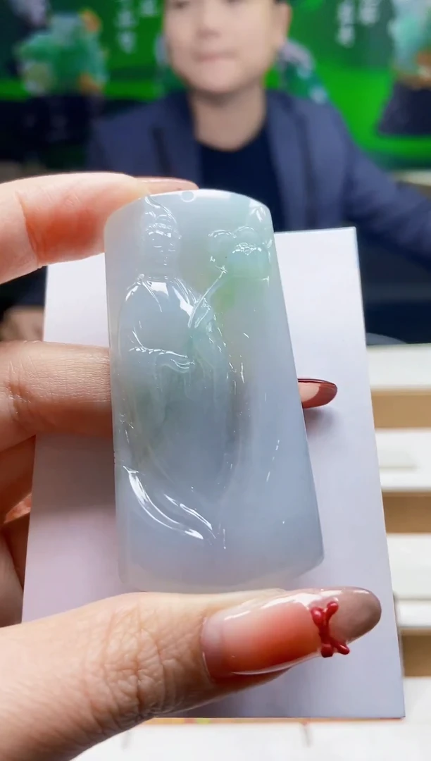 颈饰未镶嵌翡翠1