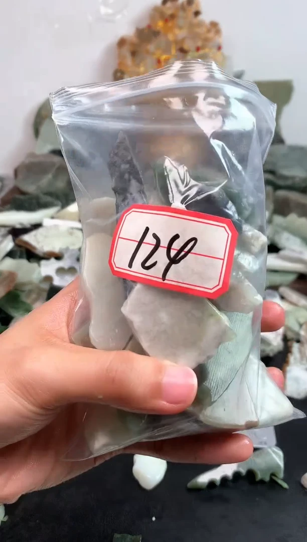 未镶嵌和田玉摆件124