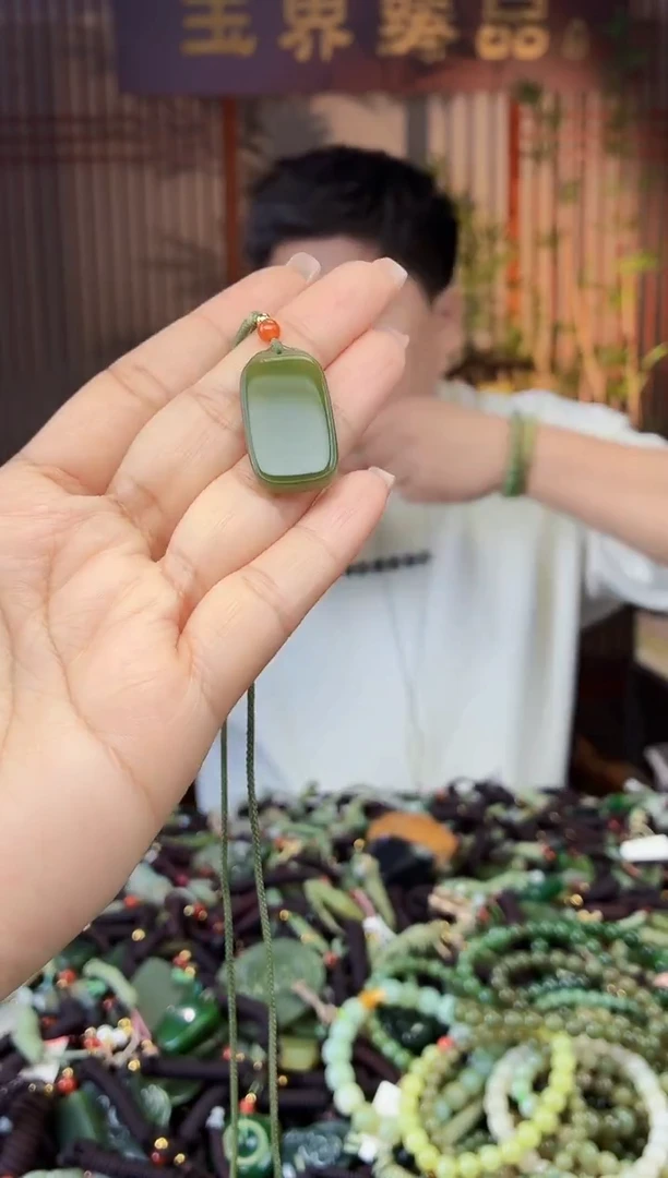 颈饰未镶嵌和田玉多样性发货拍一发一