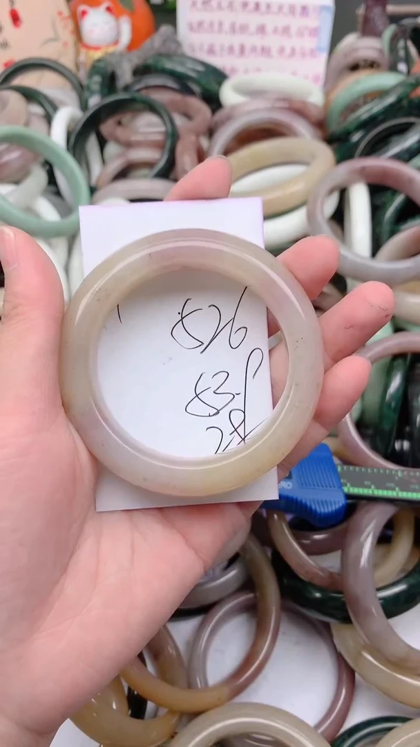 石英质玉手镯未镶嵌526