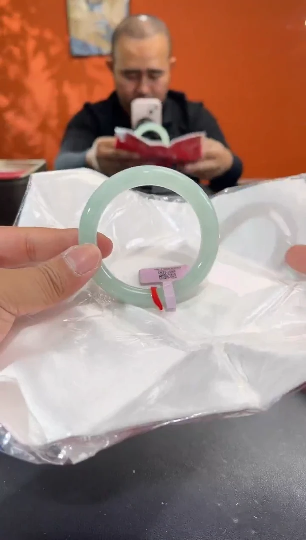 未镶嵌手镯翡翠9