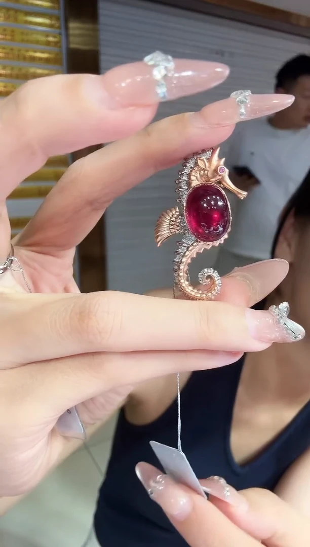 18K金镶嵌吊坠不含链碧玺12.2ct