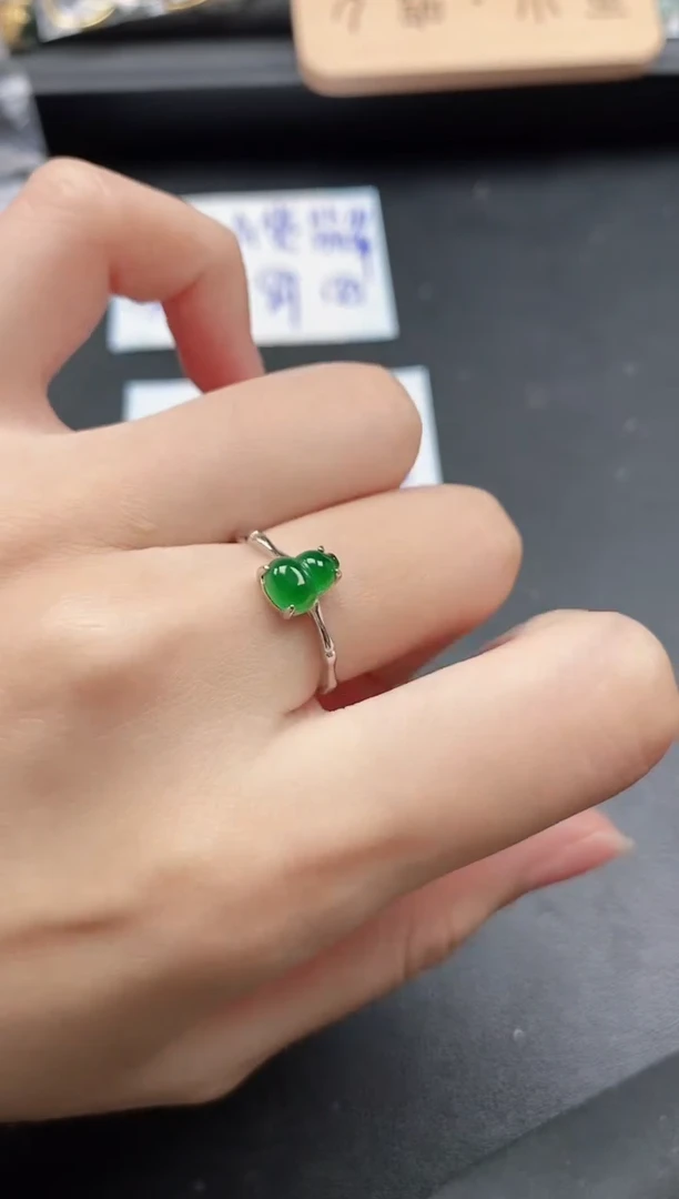 翡翠戒指银S925镶嵌51511