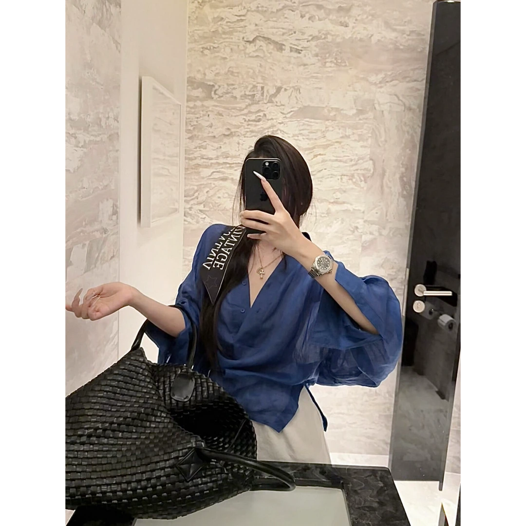 克莱因蓝苎麻慵懒宽松V领长袖大衬衫女复古微透衬衣休闲百搭上衣