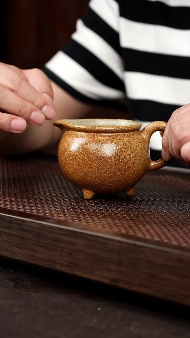 茶壶紫砂均釉三足公道