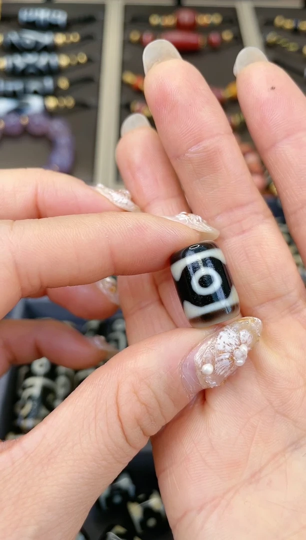 【闪购商品】玛瑙/玉髓单珠未镶嵌精品上肯黑金熊猫三眼单珠