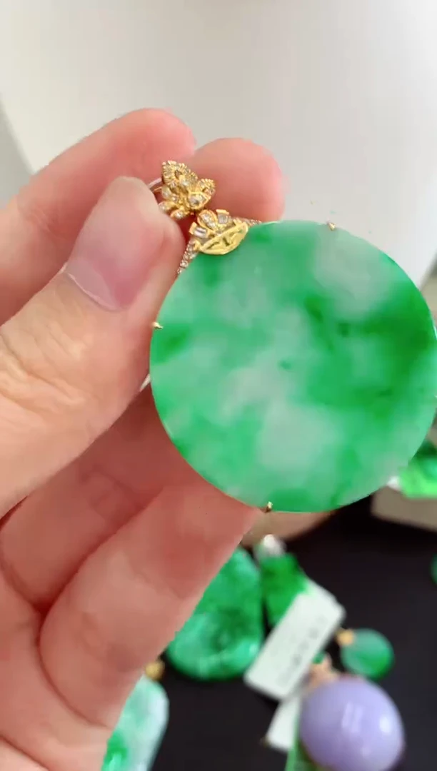 翡翠18K金镶嵌吊坠(不含链)挂件