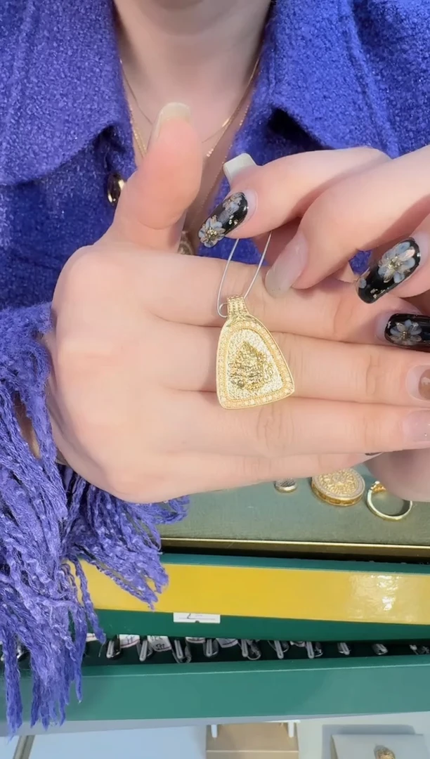 三角黄财吊坠2.28 （附带礼盒包装）