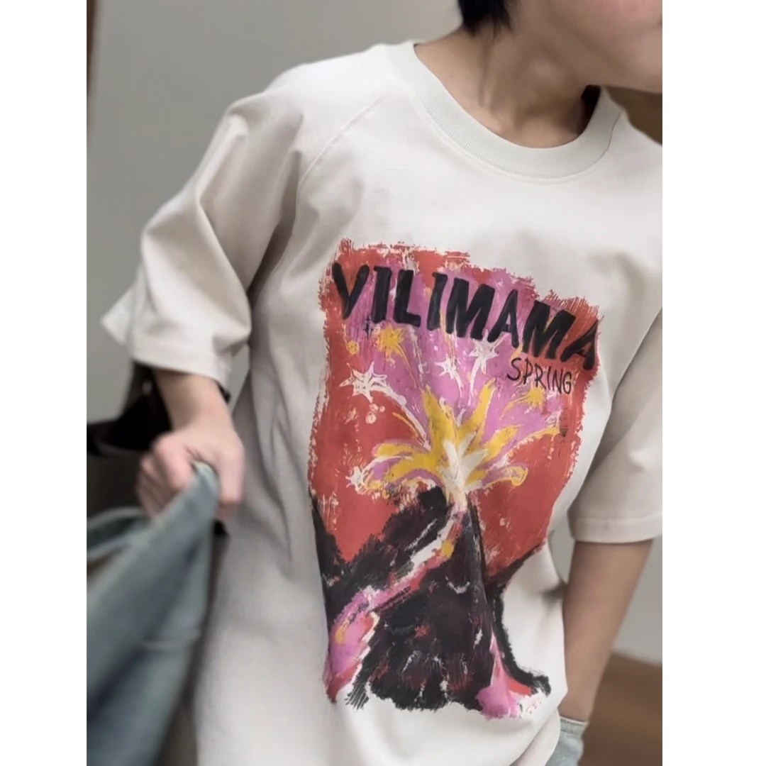 vilimama2025夏款火山爆发印花字母短袖T恤V55437