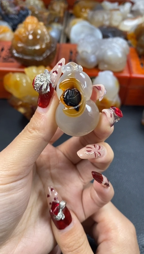 【闪购商品】玛瑙/玉髓挂件未镶嵌1