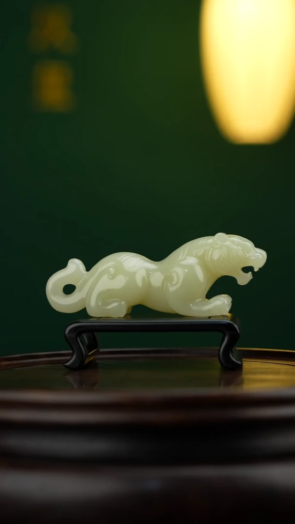 玉【虎虎生威】天然玉石摆件