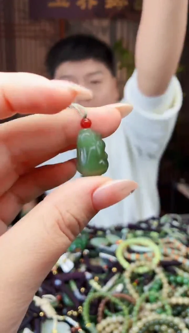 颈饰未镶嵌和田玉多样性发货拍一发一