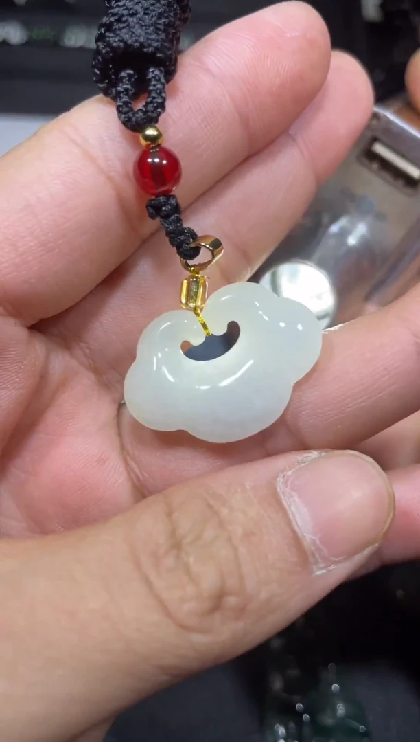 颈饰未镶嵌翡翠天然翡翠A货