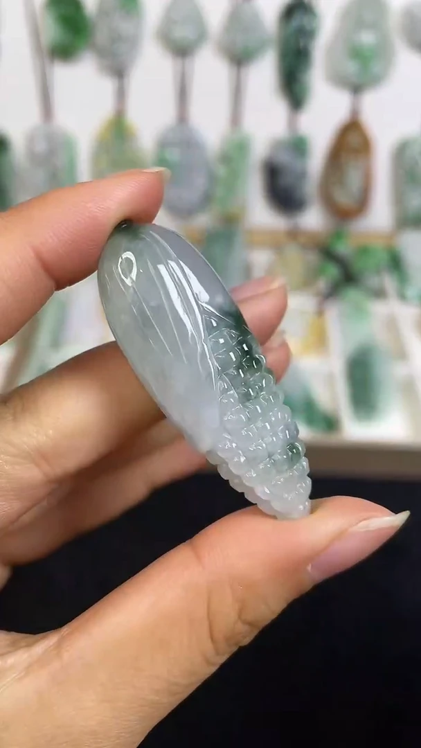 颈饰未镶嵌翡翠1