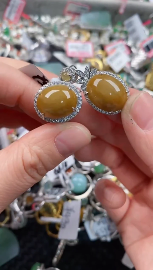 银S925镶嵌戒指翡翠888            9