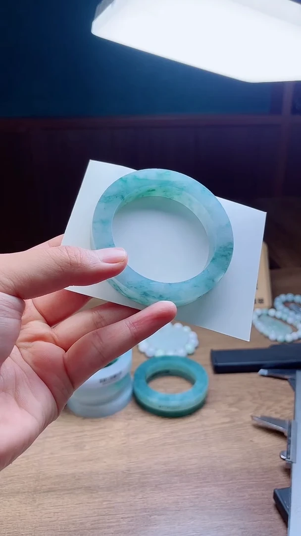 定制翡翠手镯未镶嵌豆*定制