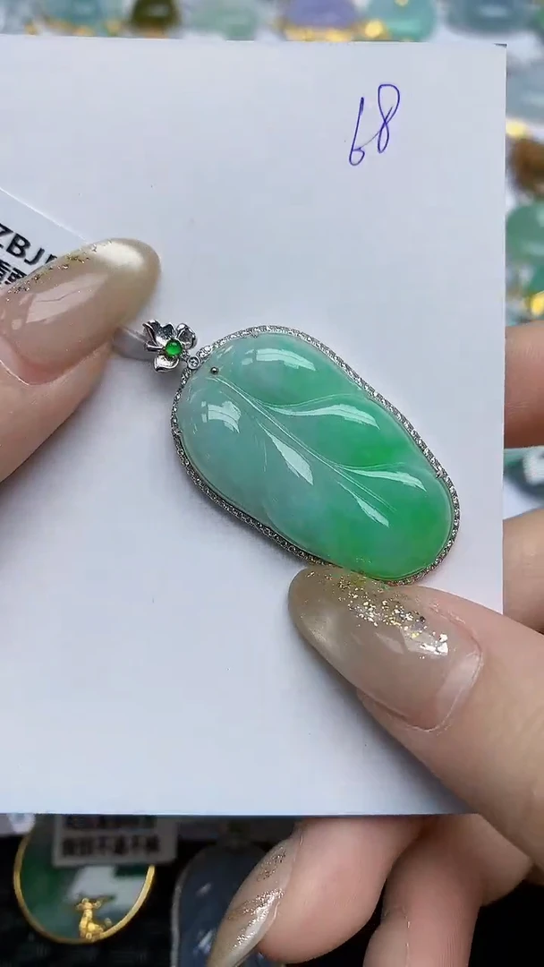 【闪购商品】翡翠颈饰18K金镶嵌 天然翡翠A货