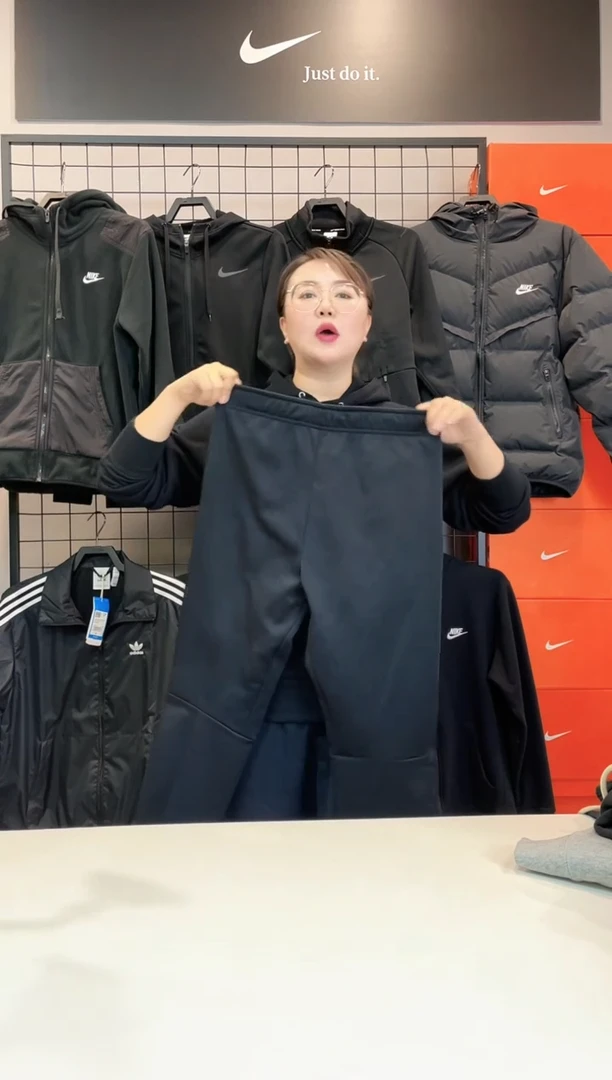 93255 黑加绒束脚长裤 L码 115-135斤   不退换