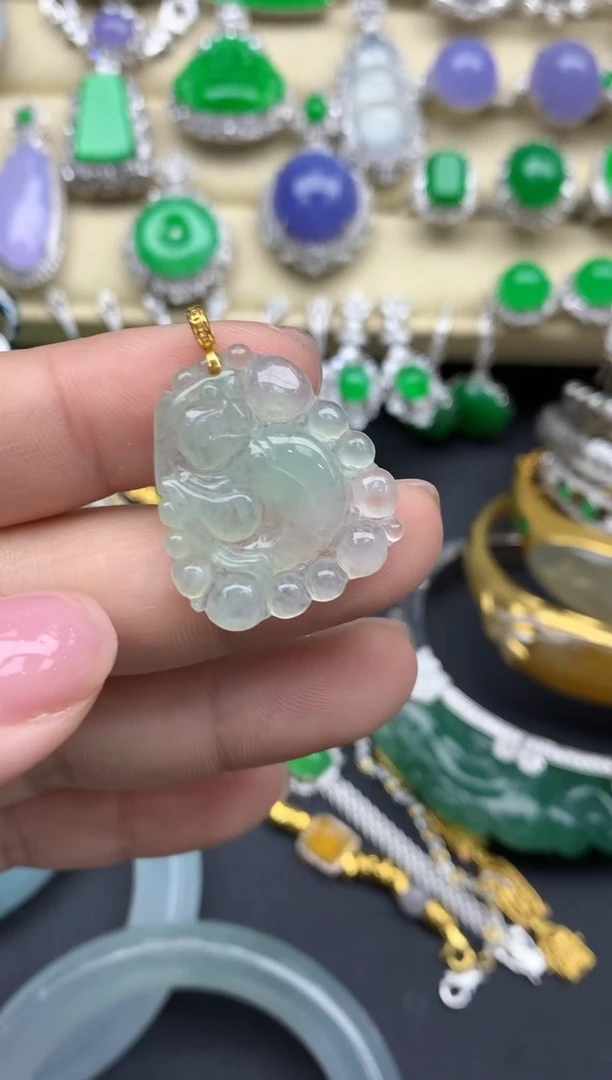 【闪购商品】翡翠颈饰18K金镶嵌390-中国好珍宝