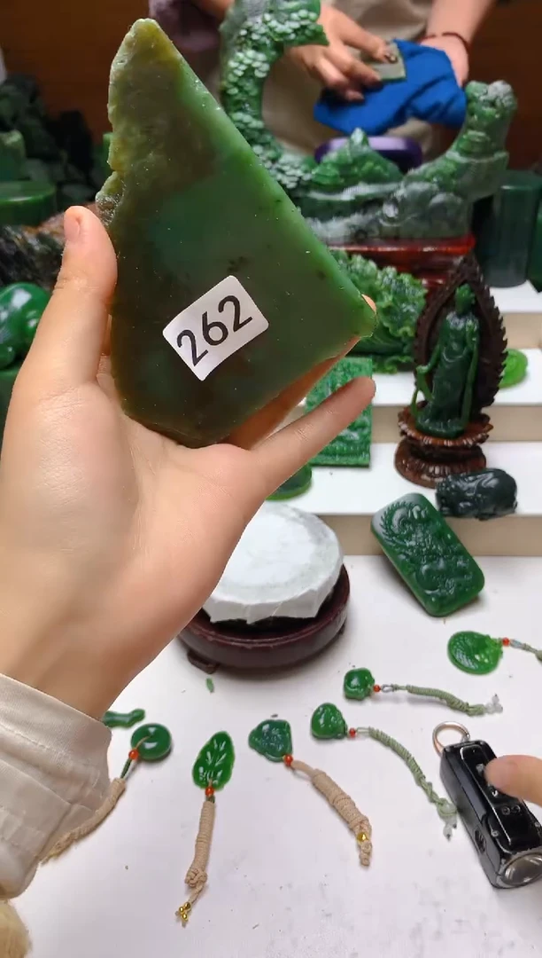 未镶嵌和田玉珠宝半成品1