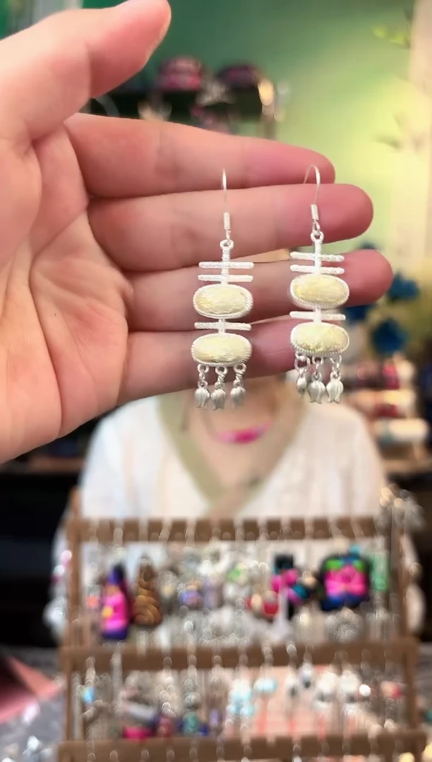 织绣彩云南阁非遗老绣饰品504