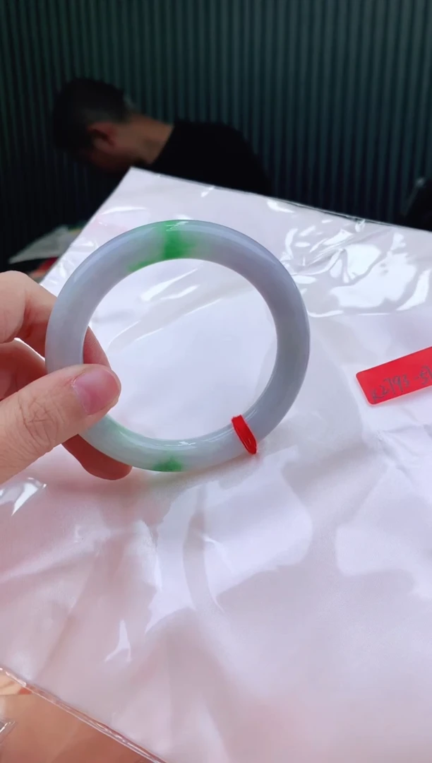 未镶嵌手镯翡翠111