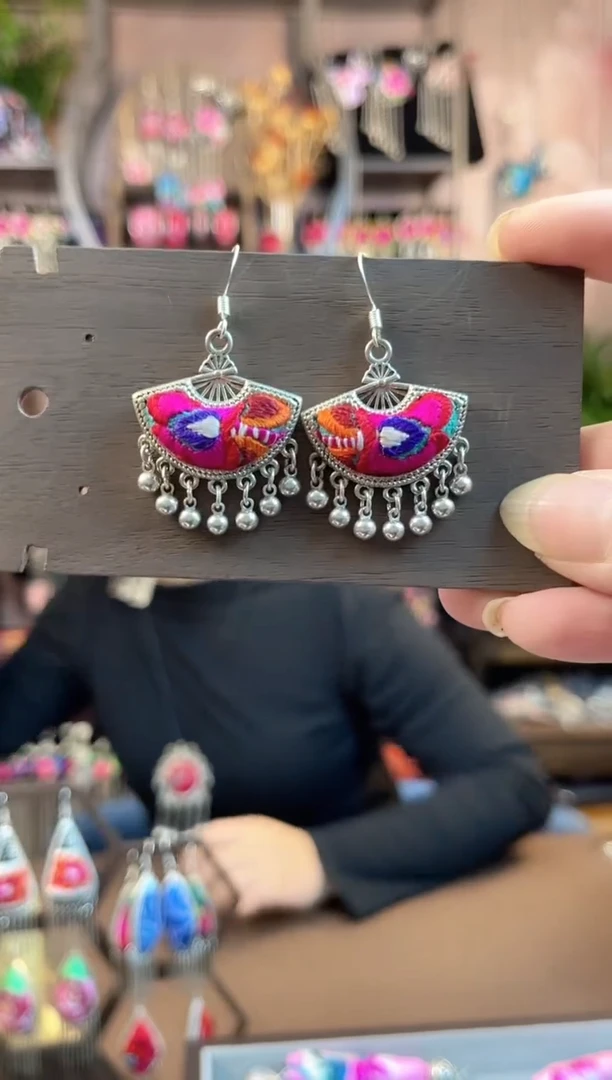 织绣民族风手工非遗老绣饰品112