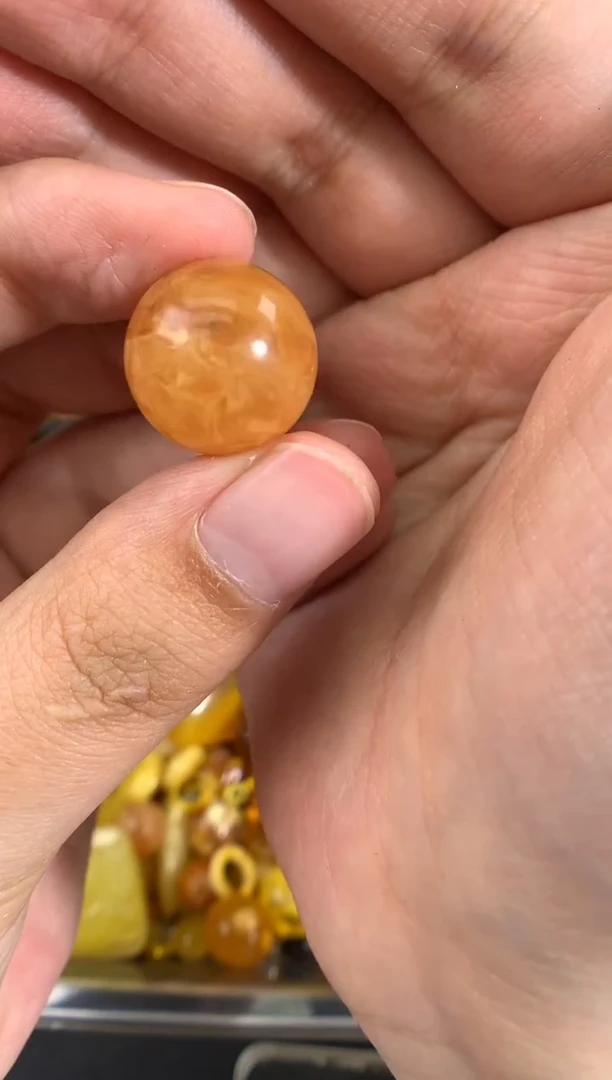 蜜蜡未镶嵌珠宝奇石1