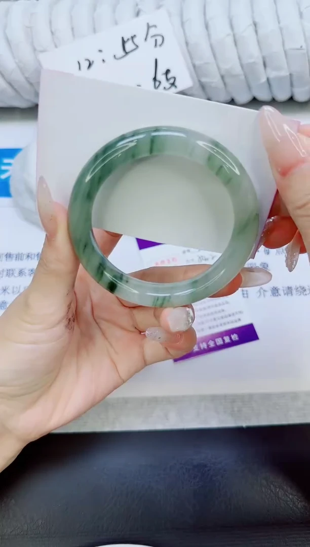 未镶嵌手镯石英质玉299/54.2