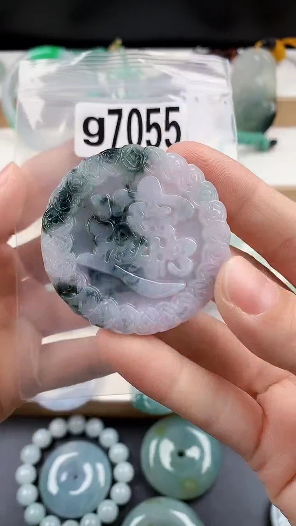 颈饰未镶嵌翡翠天然翡翠吊坠挂件