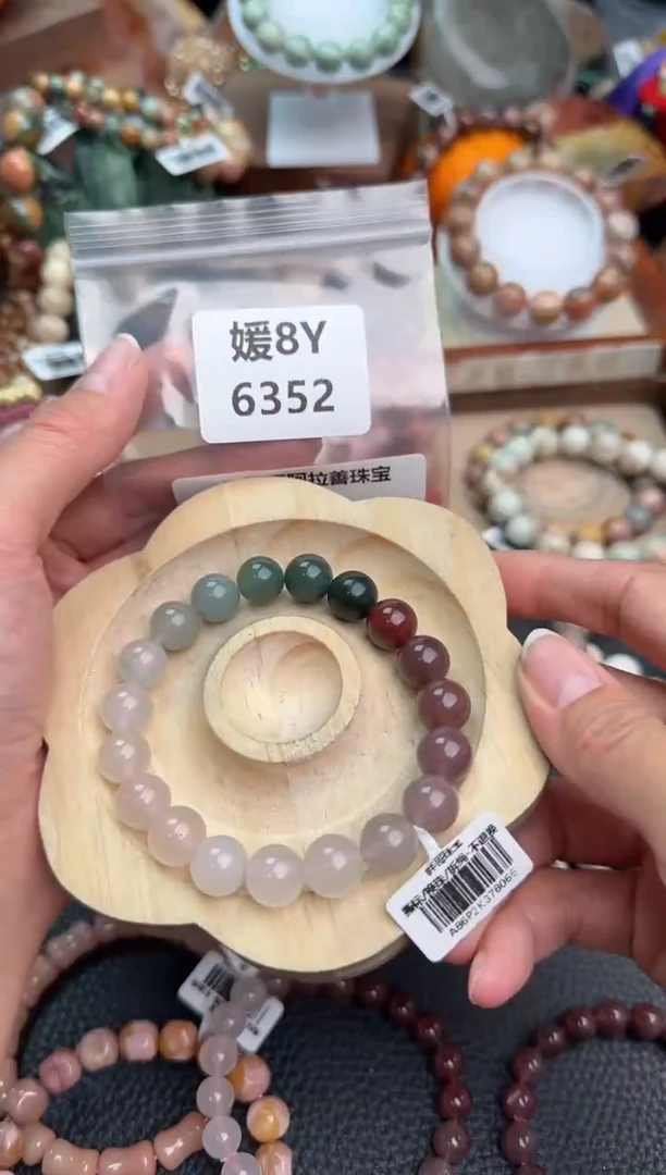 【闪购商品】石英质玉手链未镶嵌8Y6352
