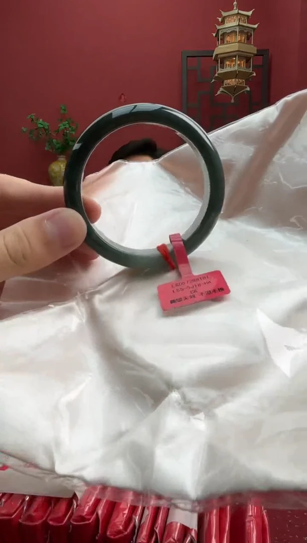 未镶嵌手镯翡翠翡翠手镯6