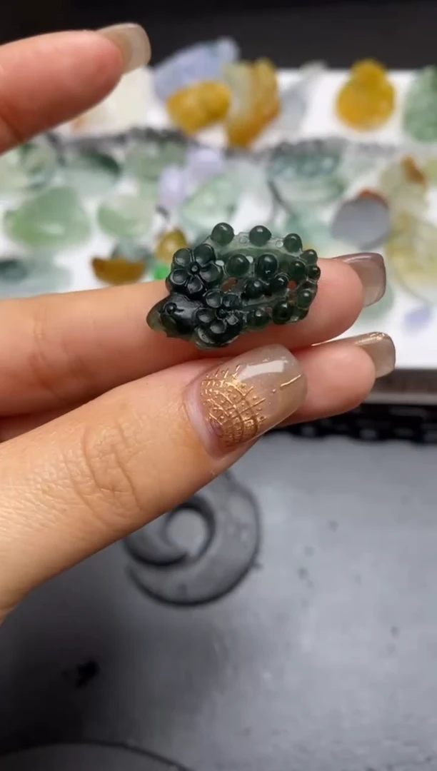 【闪购商品】定制翡翠未镶嵌翡翠毛货~