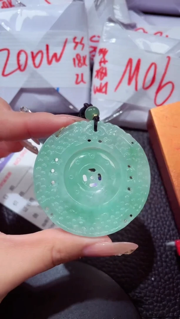 颈饰未镶嵌翡翠301