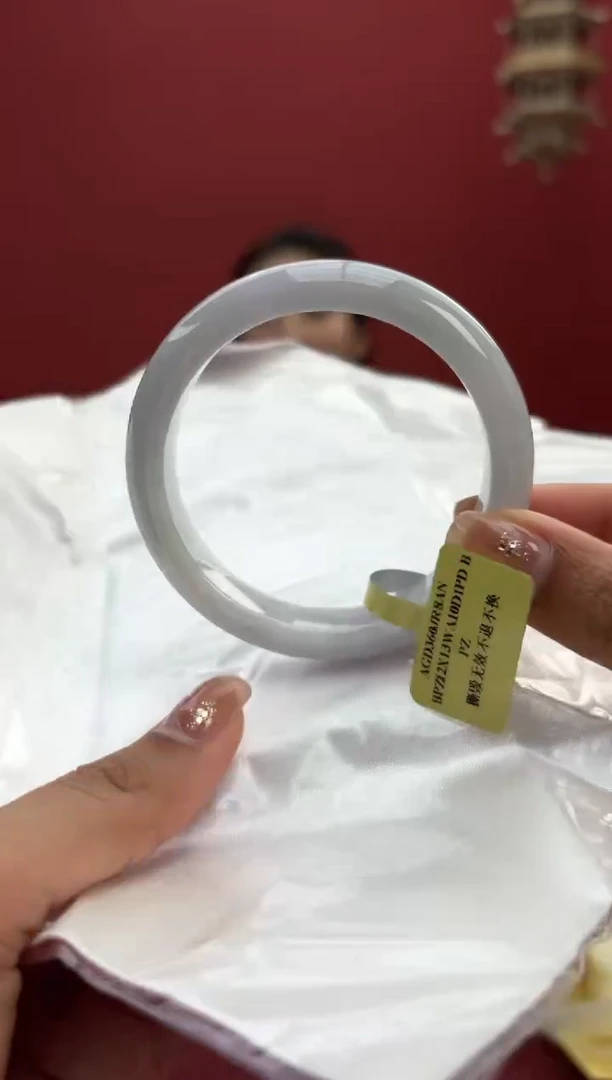 【闪购商品】翡翠手镯未镶嵌16手镯