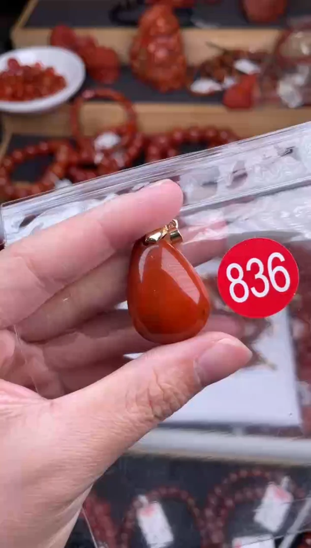 【闪购商品】南红玛瑙珠宝奇石未镶嵌836-
